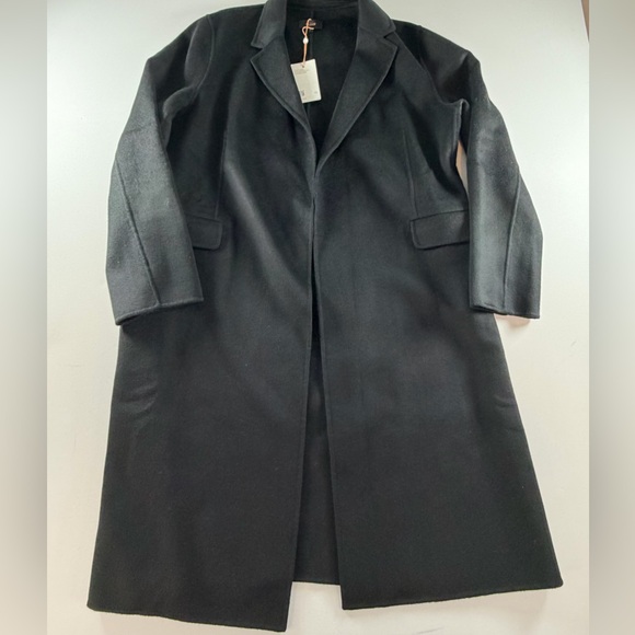 QUINCE 100% Mongolian Cashmere Double-Faced Wrap Coat
Retail $3,990.00 - Picture 10 of 15